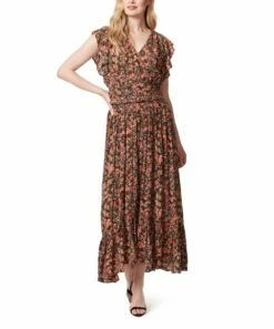 New 🤩 Jessica Simpson Coral & Black Floral V-Neck Flutter-Sleeve Top - 👩 Women 🔔